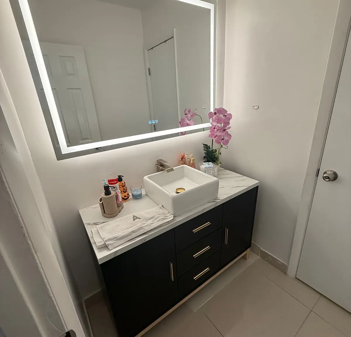 2 bed, 1112 sqft, $2,000 — Photo 3
