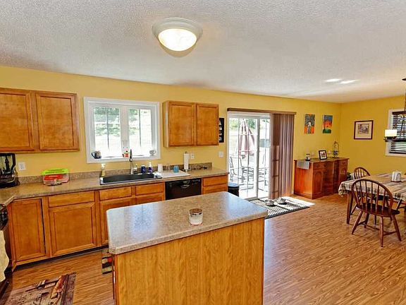 2nd image of 4 Dormie Ave