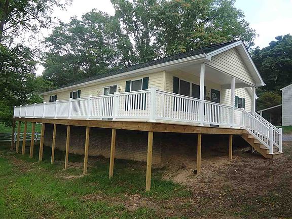 3rd image of 4021 Woodland Dr