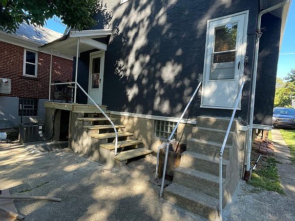 2nd image of 4663 McNeil Ave