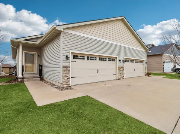 737 Sawgrass Dr, Norwalk, IA 50211
