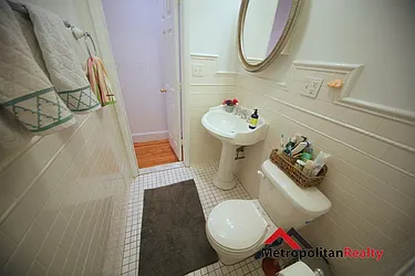 Rented by Metropolitan Realty