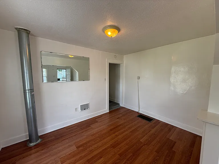 1613 Gummer Ave #3&4 — Photo 4