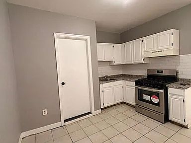 3rd image of 264 S 1st St #G