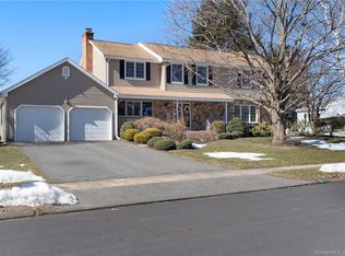 250 Cricket Knl, Wethersfield, CT 06109