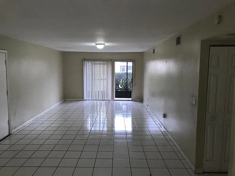8606 Champlain Ct #98 — Photo 26