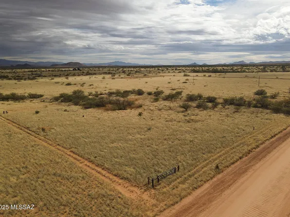 S Desert Rd #9 & 10, Pearce, AZ 85625