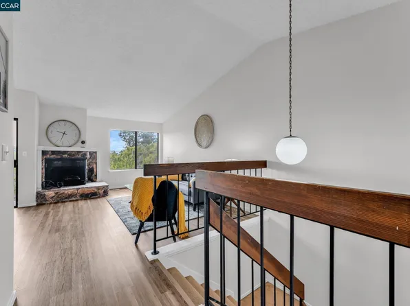 1483 Ashwood Dr, Martinez, CA 94553