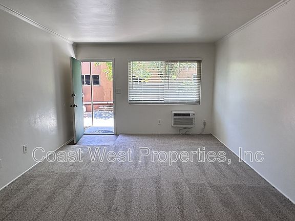 3rd image of 4175 Ohio St