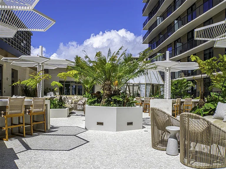 Lilia Waikiki — Photo 12