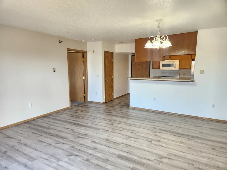 Prairie Gardens Apartments — Photo 6