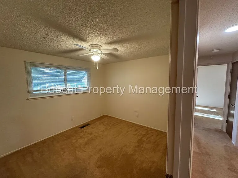 1316 Stanford Dr — Photo 13
