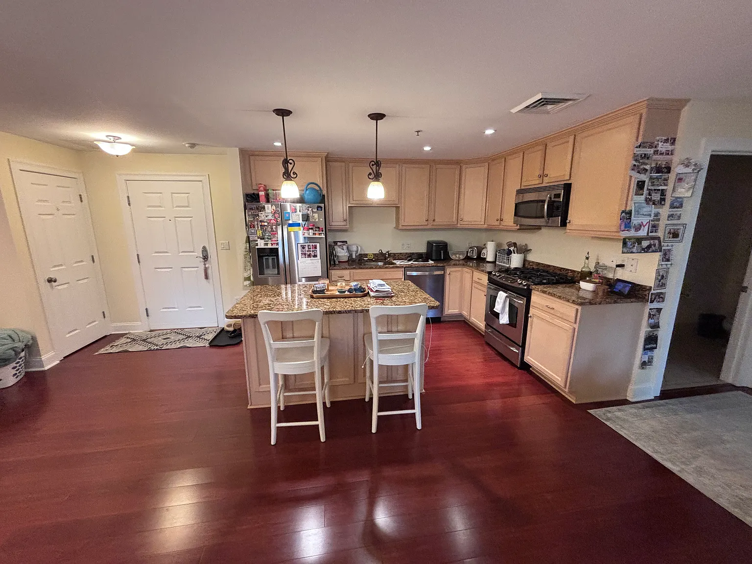 1 bed, 896 sqft, $2,850 — Photo 1