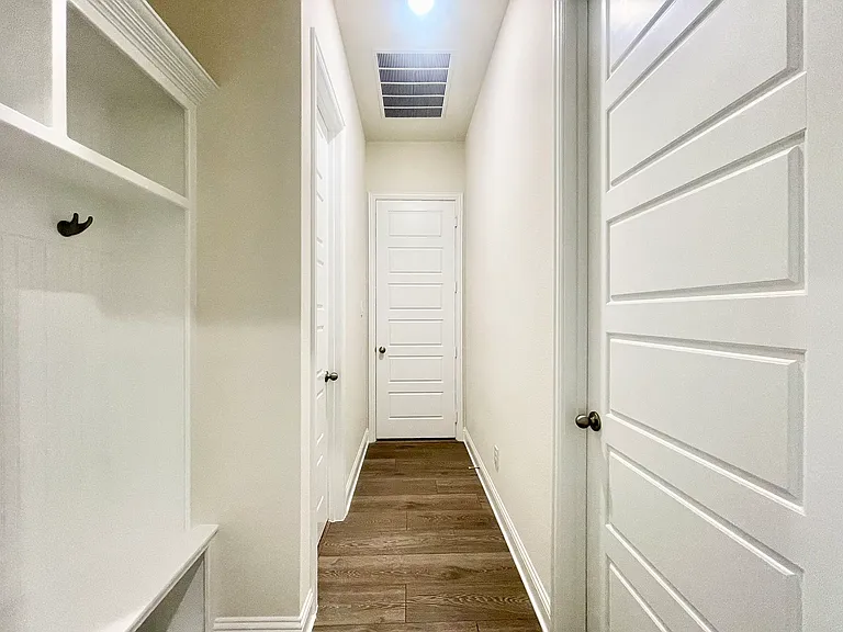 1632 Estivella Dr — Photo 27