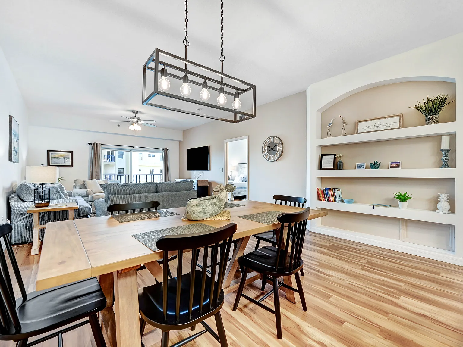 3 bed, 1698 sqft, $2,700 — Photo 4