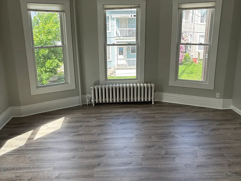 52 Howe St #2 — Photo 1