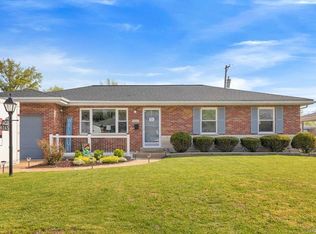 4145 Fabian Dr, Saint Louis, MO 63125