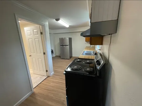 5135 Church St #B, Mount Pleasant, PA 15666