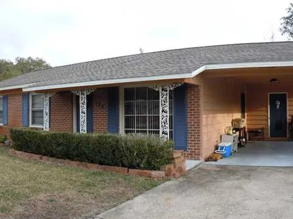 135 Loizos Dr, Fort Walton Beach, FL 32548