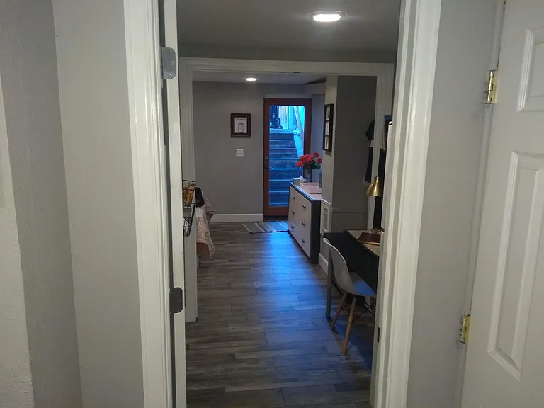 2415 N Vine St — Photo 14