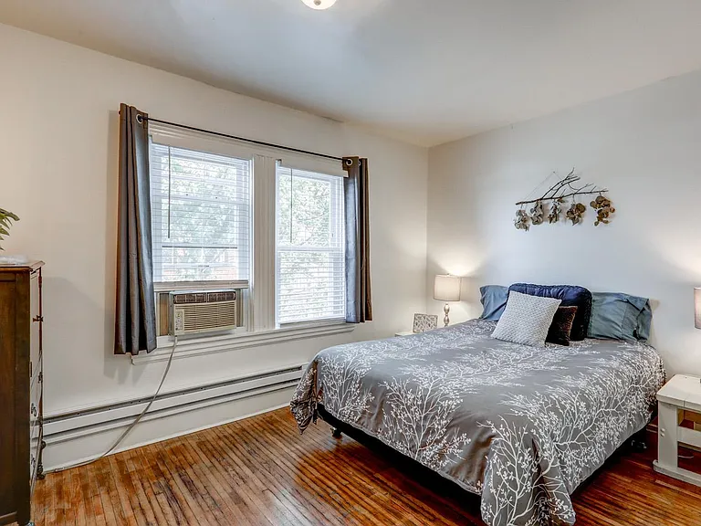 637 E Orange St #2 — Photo 22