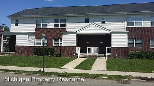 3393 Ewald Cir photo 1