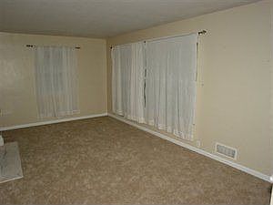 3rd image of 120 Paul Ave