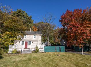 54 Horseshoe Rd, Sayreville, NJ 08872