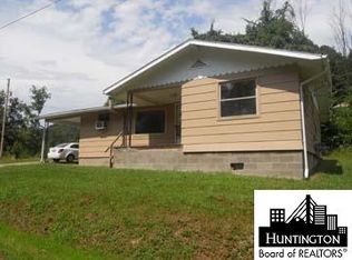 1727 Echo Dr, Ironton, OH 45638