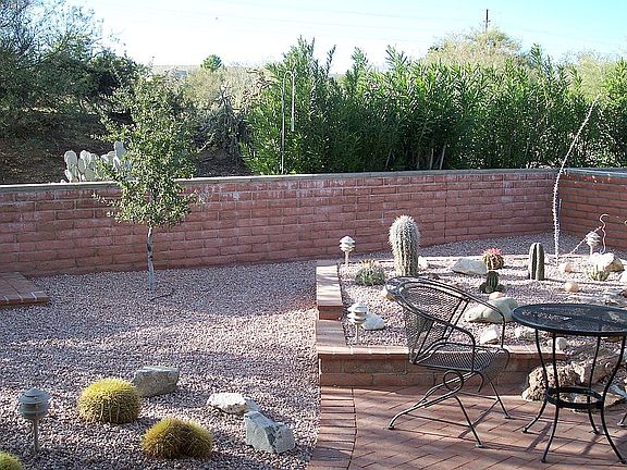 Rear courtyard