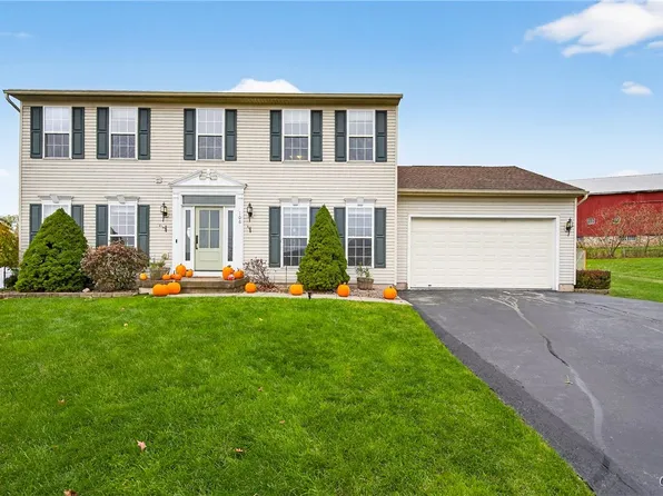 106 Charlies Pl, Chittenango, NY 13037