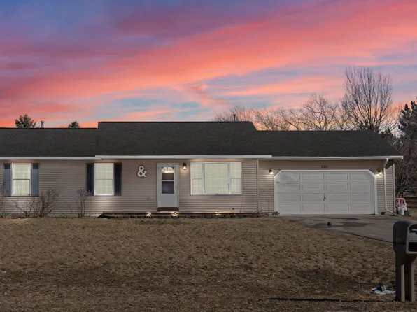 2151 Conetree Rd, Traverse City, MI 49685