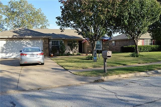 1st image of 409 Indian Crest Dr