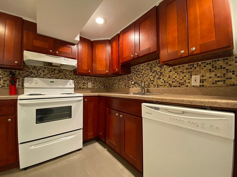 1st image of 20-69 33rd St #1