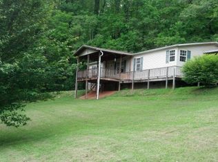 140 Weeping Cherry Dr, Whittier, NC 28789