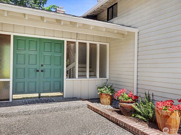 5th image of 15522 SE 44th Place