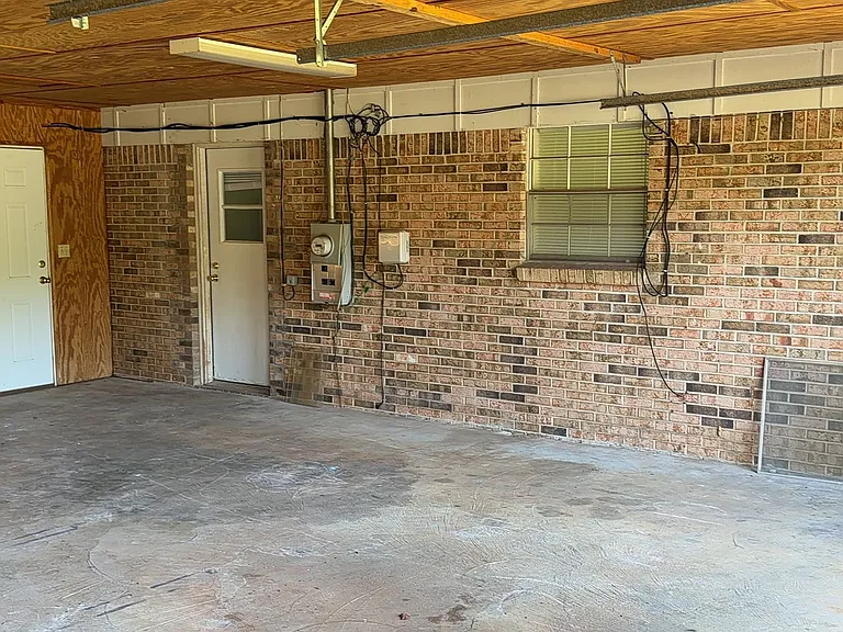 2245 Mobile Rd — Photo 11
