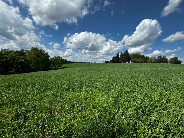 14432 Uglum Rd, Ferryville, WI 54628