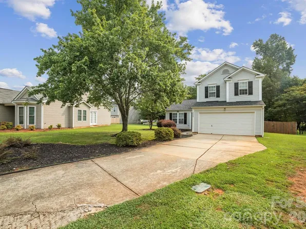 1508 Hollow Maple Dr, Charlotte, NC 28216