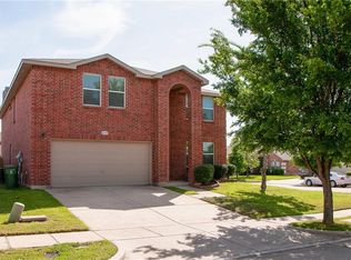 8439 Cotton Valley Ln, Arlington, TX 76002
