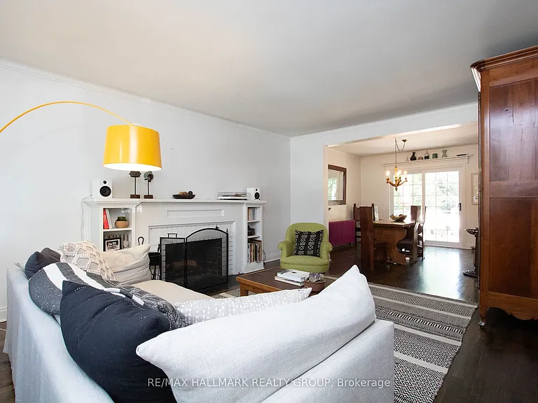 42 Glengarry Rd — Photo 6
