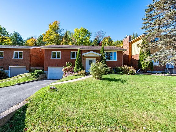 2nd image of 6 Sumac Ct