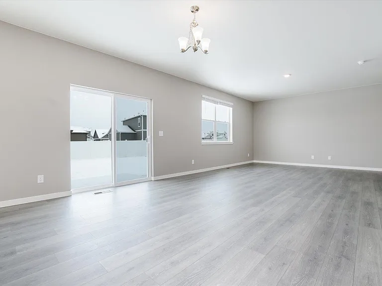 4512 Kingswood Dr — Photo 9