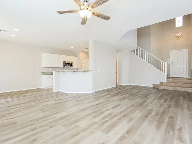 10548 Congaree St — Photo 6