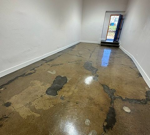 2nd image of 135 N Avenue 50 #B