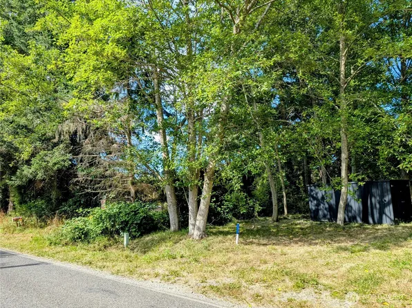 395 Marine Drive, Point Roberts, WA 98281