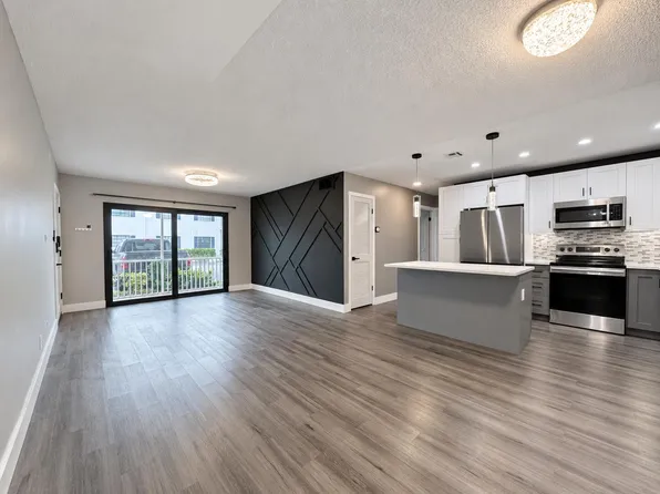 140 CYPRESS CLUB Drive #407, Pompano Beach, FL 33060