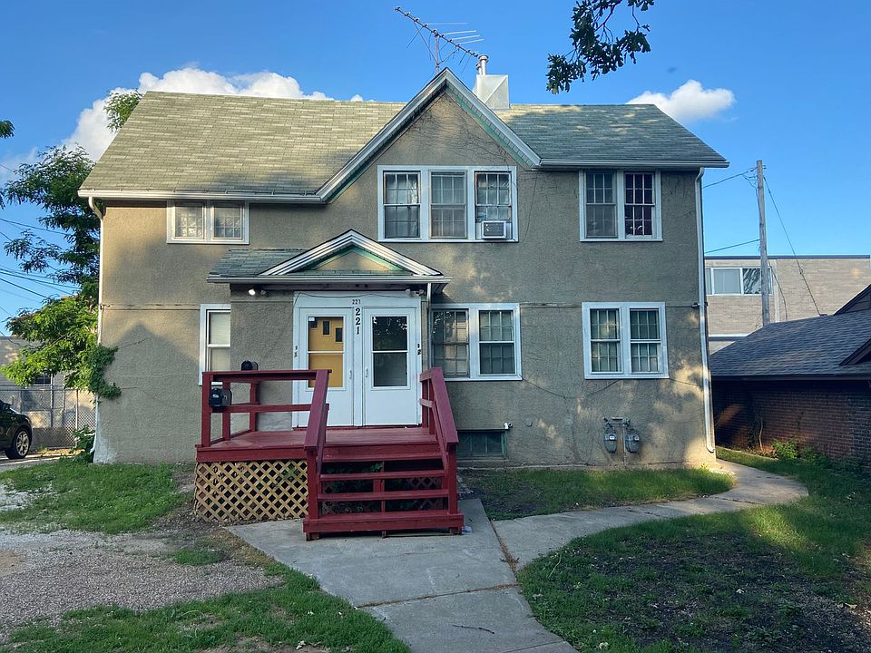 221 221 S 12th St Fort Dodge IA Zillow
