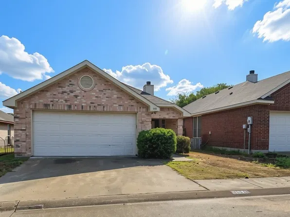 1031 Gaynor Ave, Duncanville, TX 75137