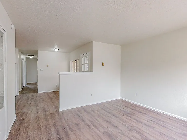 12912 Marva Pl SE — Photo 23